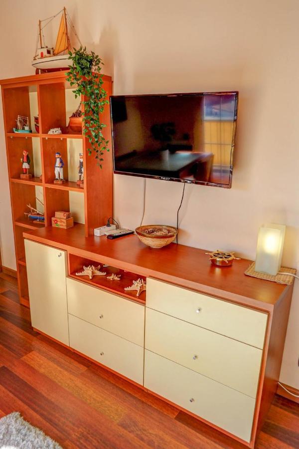 The Beach Apartment By Hello Homes Ситжес Екстериор снимка